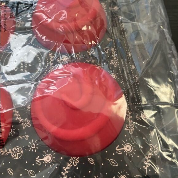 Bennkai Chocolate Bomb Mold! - Picture 6 of 7